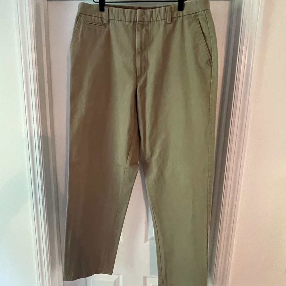 Dockers Men's Khaki Chinos
